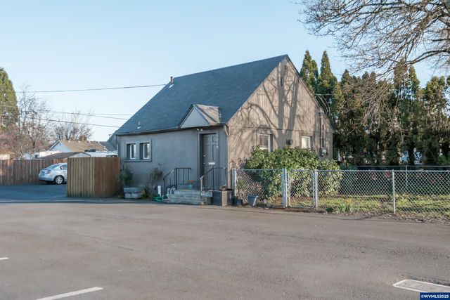 1209 SE Shortridge (& 1215) St, Albany, OR 97322