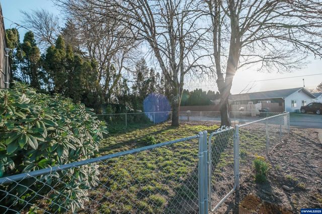 1209 SE Shortridge (& 1215) St, Albany, OR 97322