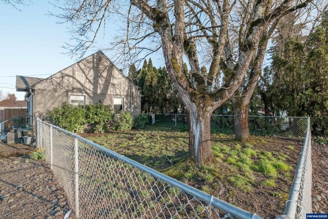 1209 SE Shortridge (& 1215) St, Albany, OR 97322