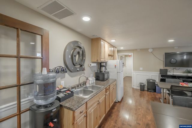 1209 SE Shortridge (& 1215) St, Albany, OR 97322