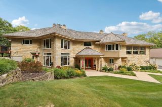 N1W31286 Hickory Hollow COURT, Delafield, WI 53018