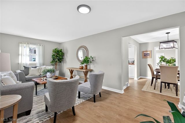 2365 Tod Avenue NW, Warren, OH 44485