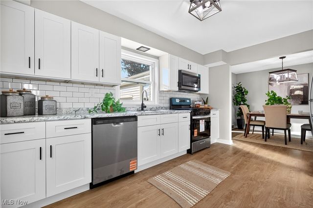 2365 Tod Avenue NW, Warren, OH 44485