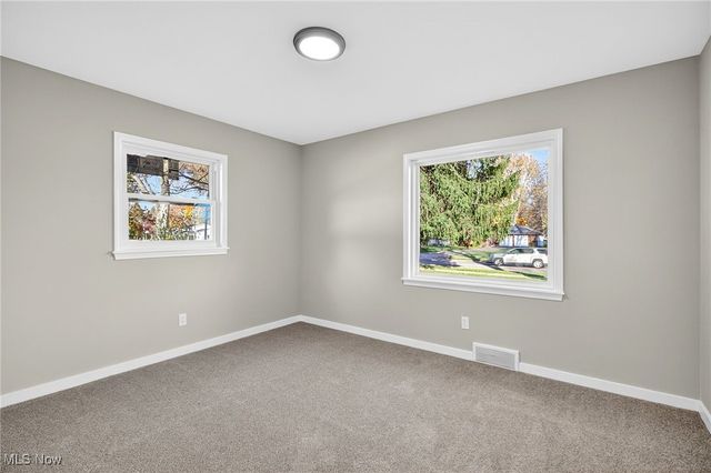 2365 Tod Avenue NW, Warren, OH 44485