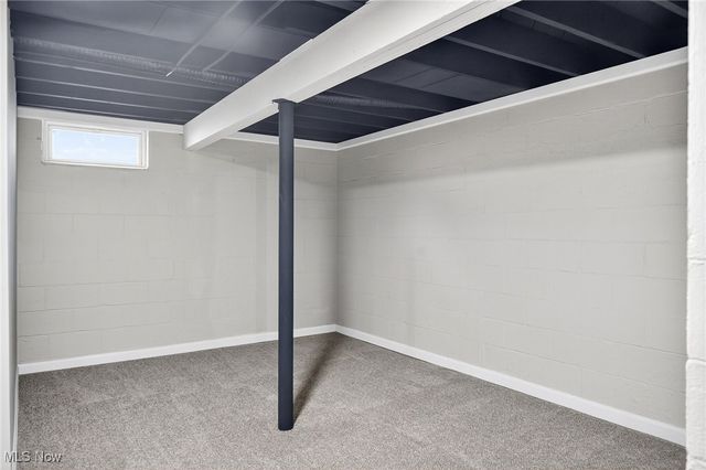 2365 Tod Avenue NW, Warren, OH 44485