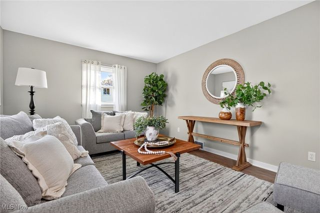 2365 Tod Avenue NW, Warren, OH 44485