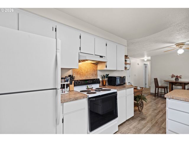 8718 Ne 95TH St, Vancouver, WA 98662