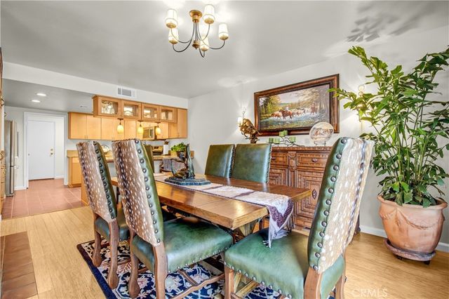 2607 Dove Creek Lane B, Pasadena, CA 91107