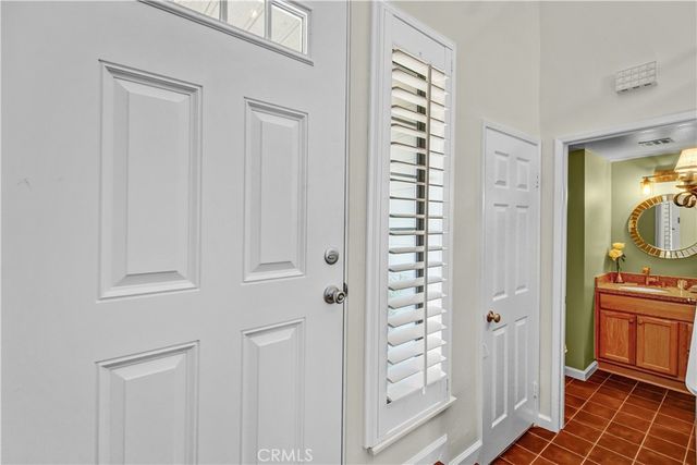 2607 Dove Creek Lane B, Pasadena, CA 91107