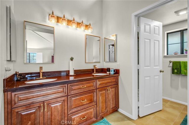 2607 Dove Creek Lane B, Pasadena, CA 91107