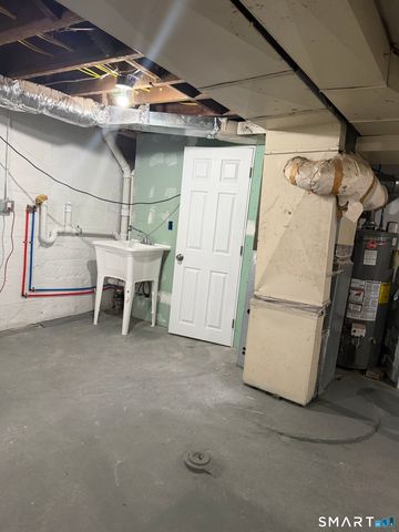 843 New Britain Avenue, Hartford, CT 06106