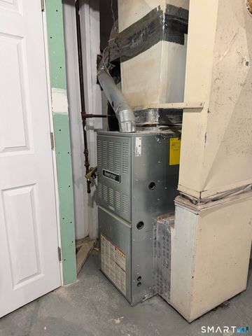 843 New Britain Avenue, Hartford, CT 06106