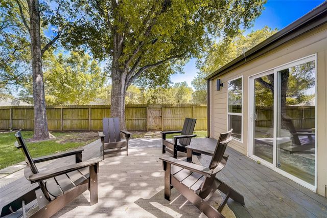 1371 Beaujolais Lane, Houston, TX 77077