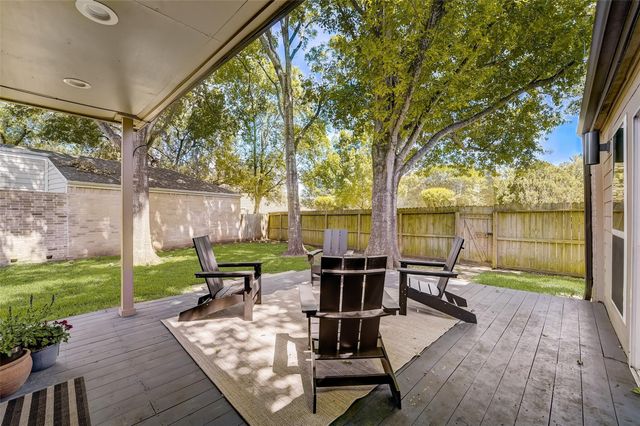 1371 Beaujolais Lane, Houston, TX 77077
