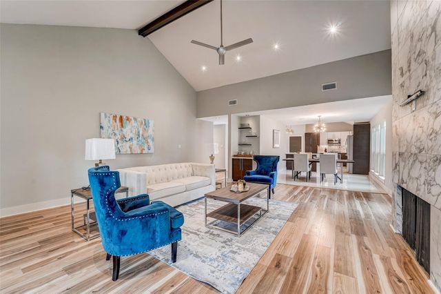 1371 Beaujolais Lane, Houston, TX 77077