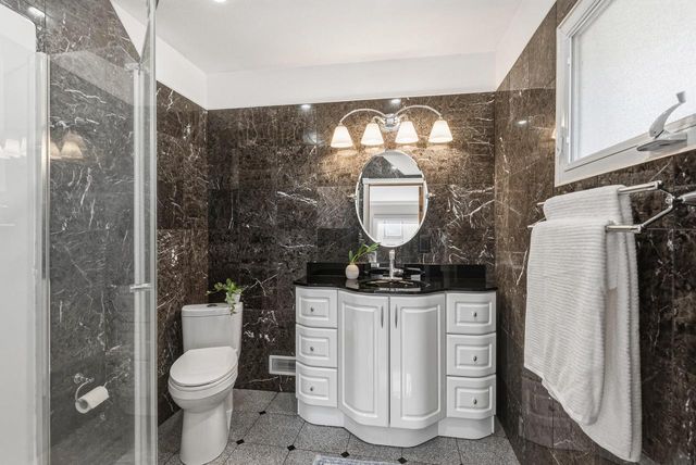 8837 N Navajo ROAD, Bayside, WI 53217