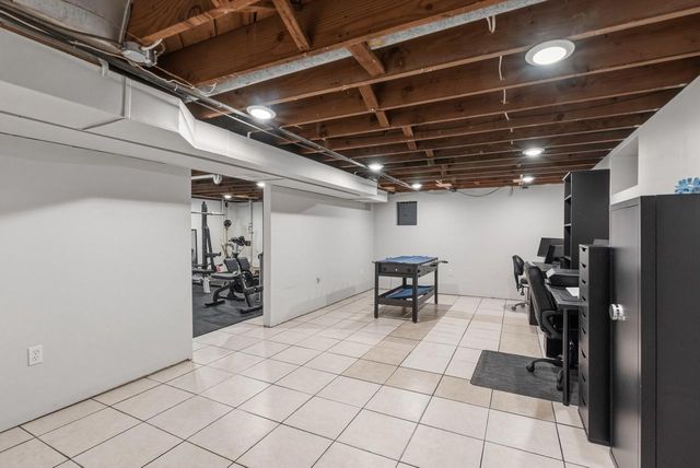 8837 N Navajo ROAD, Bayside, WI 53217