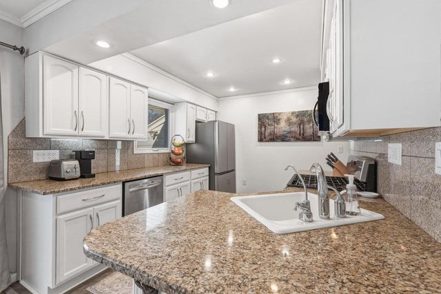 8837 N Navajo ROAD, Bayside, WI 53217