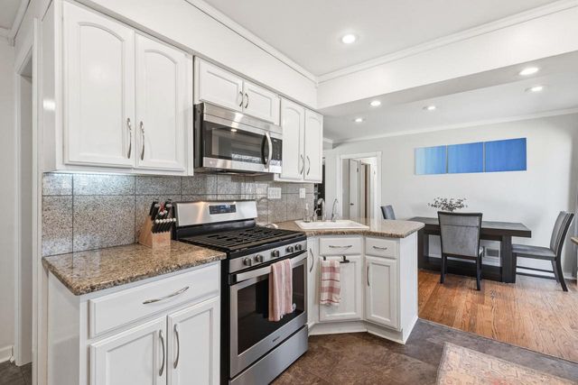 8837 N Navajo ROAD, Bayside, WI 53217