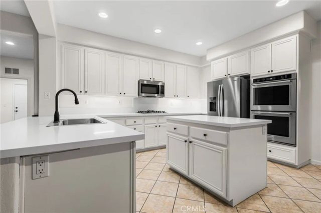 41871 Dahlias, Murrieta, CA 92562