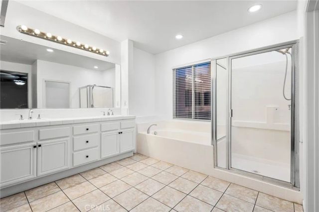 41871 Dahlias, Murrieta, CA 92562