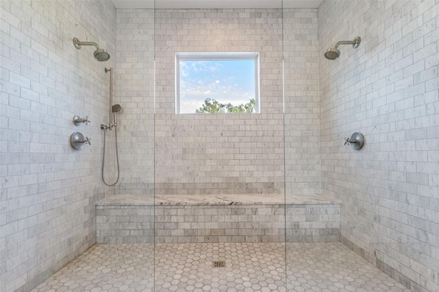 709 E 13th Street, Houston, TX 77008