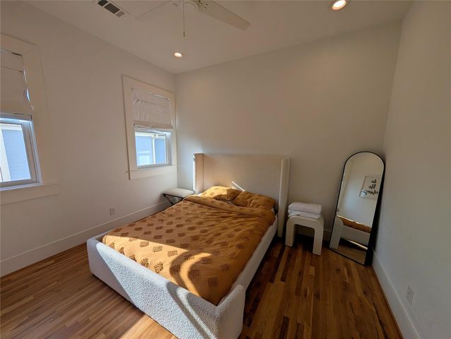 709 E 13th Street, Houston, TX 77008