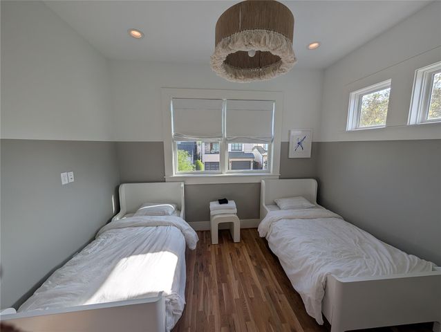 709 E 13th Street, Houston, TX 77008