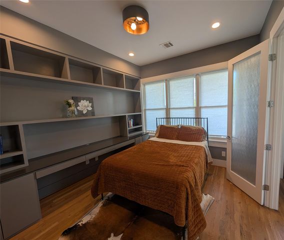 709 E 13th Street, Houston, TX 77008