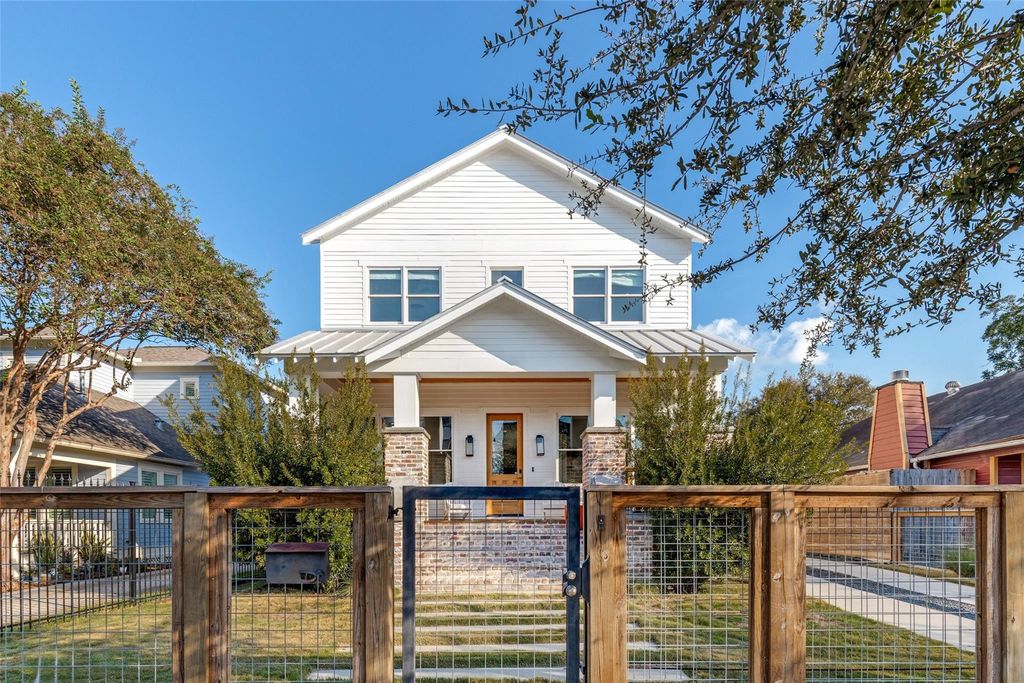 709 E 13th Street, Houston, TX 77008