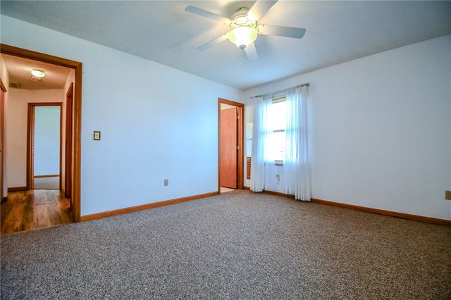 605 Rubythroat Lane, Englewood, OH 45315