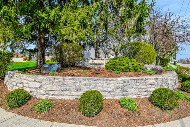 605 Rubythroat Lane, Englewood, OH 45315