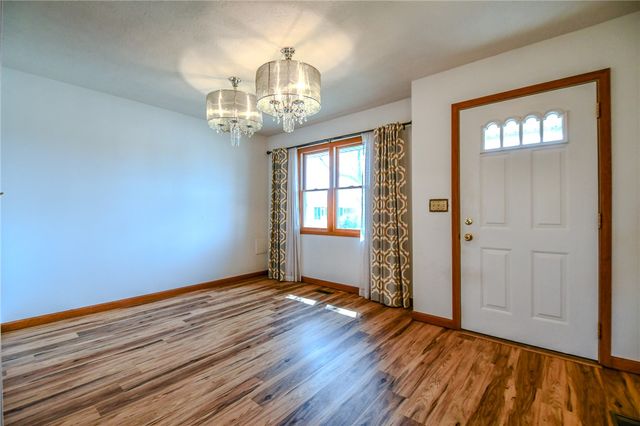 605 Rubythroat Lane, Englewood, OH 45315