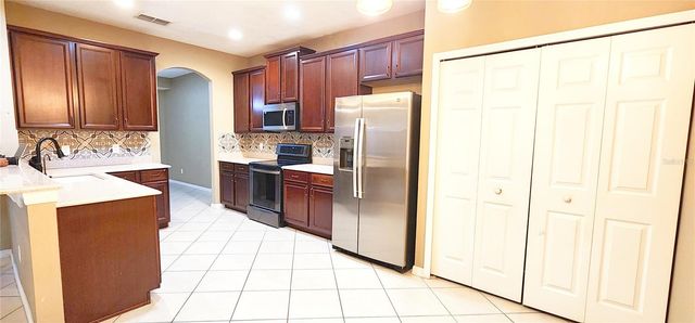 1116 LIMESTONE RUN, Sanford, FL 32771