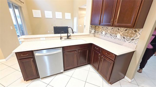 1116 LIMESTONE RUN, Sanford, FL 32771