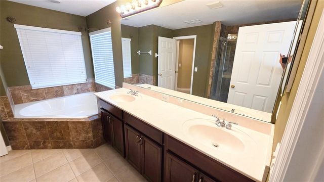 1116 LIMESTONE RUN, Sanford, FL 32771