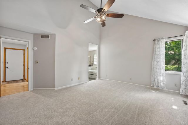6913 NE Berwick Drive, Ankeny, IA 50021