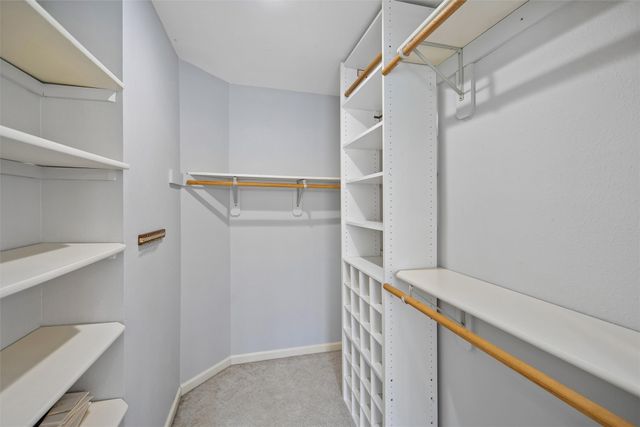 6913 NE Berwick Drive, Ankeny, IA 50021