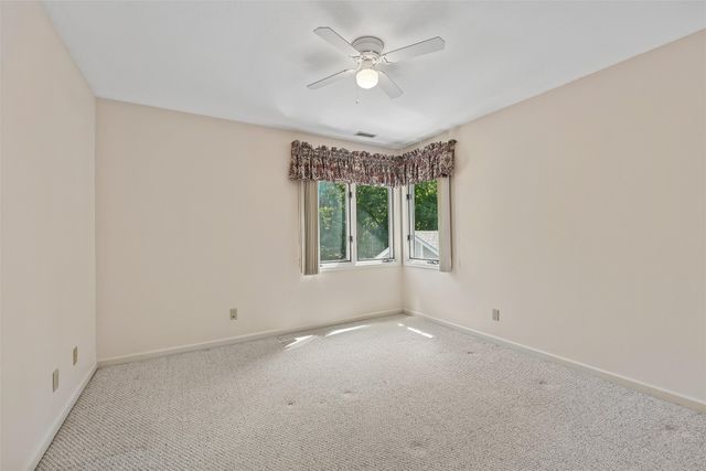 6913 NE Berwick Drive, Ankeny, IA 50021