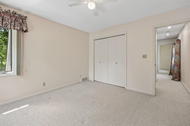 6913 NE Berwick Drive, Ankeny, IA 50021