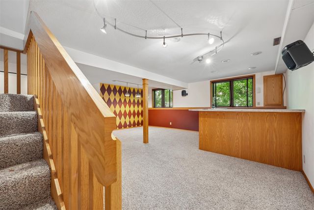 6913 NE Berwick Drive, Ankeny, IA 50021