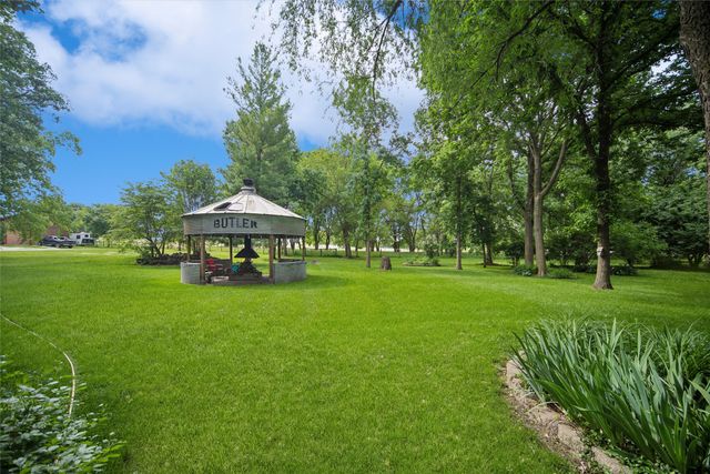 6913 NE Berwick Drive, Ankeny, IA 50021