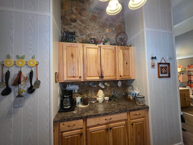 27 Opalochee Drive, Cherokee Village, AR 72529