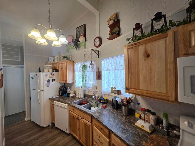 27 Opalochee Drive, Cherokee Village, AR 72529