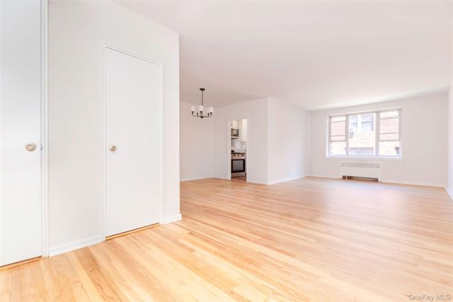 12 Westchester Avenue 4H, White Plains, NY 10601