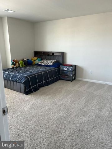 115 BELL TOWER LN, Charles Town, WV 25414