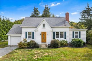 94 Great Neck Road, Waterford, CT 06385