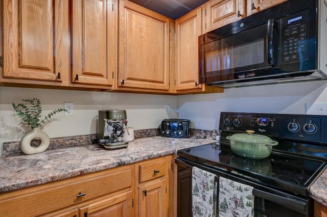 10G River Run Drive G, Bartlett, NH 03812