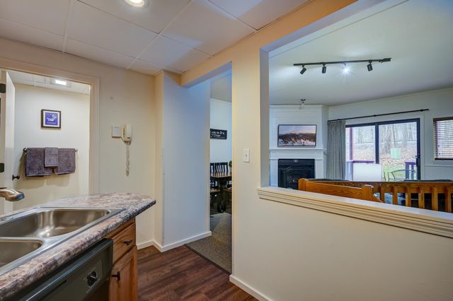 10G River Run Drive G, Bartlett, NH 03812