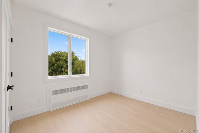 15 Warren Court 201, Monsey, NY 10952